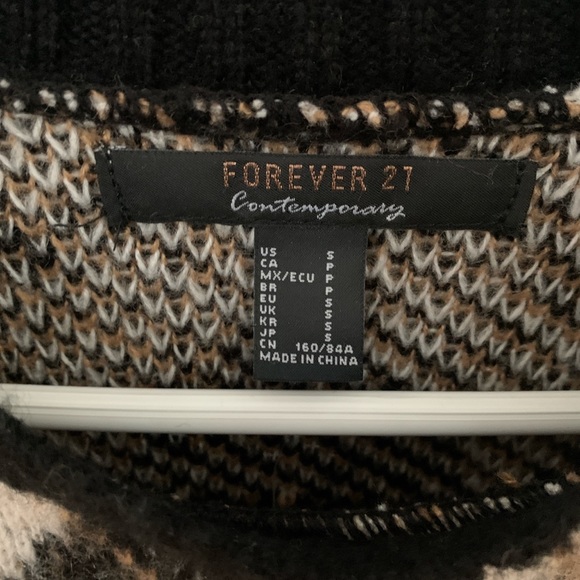 Forever 21 Argyle Crewneck Sweater - Picture 3 of 3